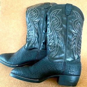 Bronco cowboy boots